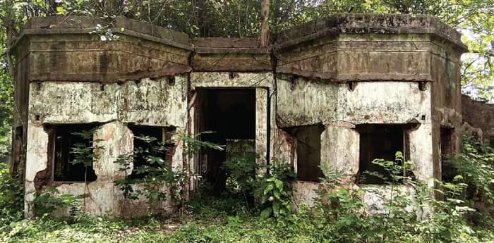 অবহেলায় ঝাড়গ্রামের বিদ্যাসাগর বাণীভবন