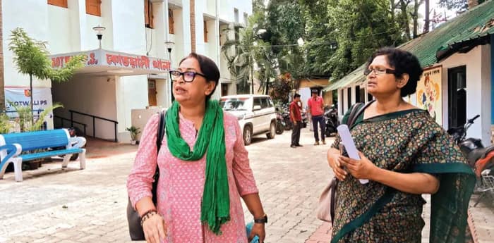 প্রধান শিক্ষিকাকে ‘কান ধরে ওঠবস’ কাণ্ডে সৈকতের বিরুদ্ধে এফআইআর