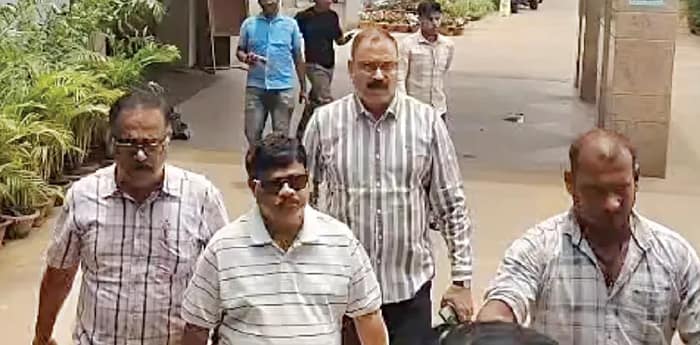 বেঙ্গল এসটিএফের পুরী অভিযান, ধৃত তৃণমূল বিধায়ক দিলীপ মণ্ডল