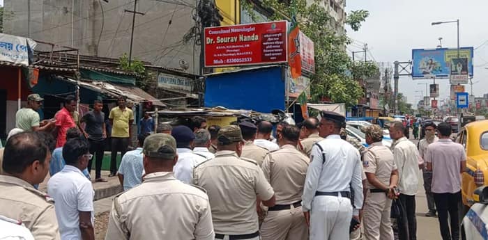 বিটি রোডের ফুটপাত, সার্ভিস রোড দখলমুক্ত করতে সমীক্ষা সোদপুরে