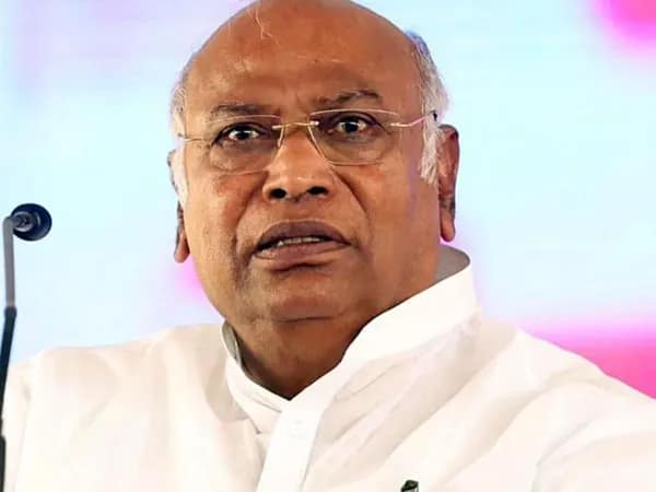 মনরেগা'র নাম পরিবর্তন বিষয় নয়, আসলে এটা হচ্ছে মানুষের কাজের অধিকার, দাবি মল্লিকার্জুন খাড়্গের