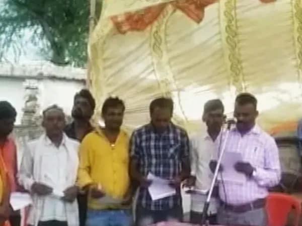 চাঞ্চল্যকর ঘটনা: ভোটে জয়ী ৬ মহিলা, শপথ স্বামীদের