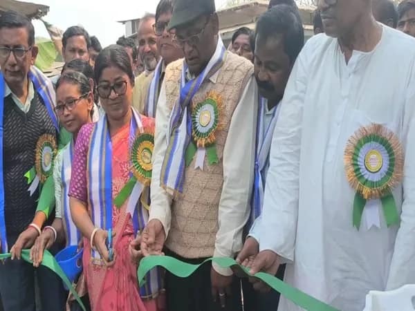 খলিসামারিতে রাস্তার কাজের সূচনা