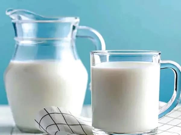 আয়ুর্বেদে  দুধের গুরুত্ব!