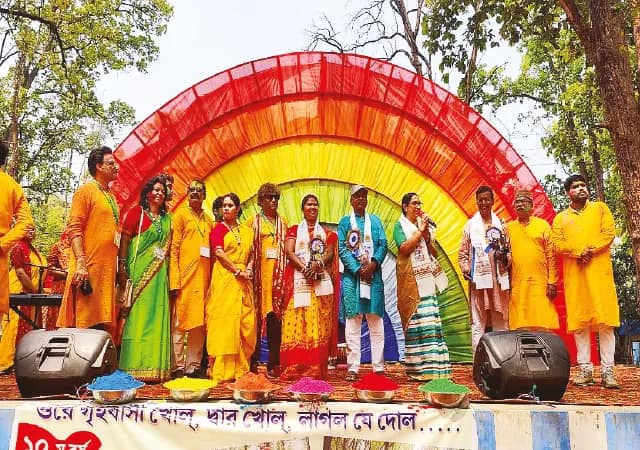 ঝাড়গ্রামের ঘোড়াধরা পার্কে হোলিকা দহন ও বসন্ত উৎসবের প্রস্তুতি শুরু