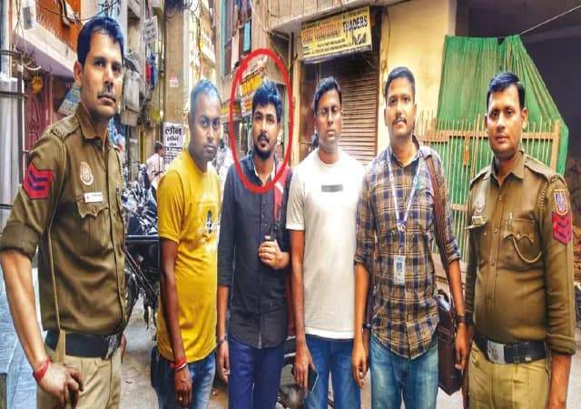 যুবতীর অশ্লীল ছবি ভাইরাল, দিল্লি থেকে গ্রেপ্তার পলাতক অভিযুক্ত