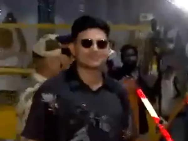 মুম্বইতে পৌঁছলেন শুভমন গিল