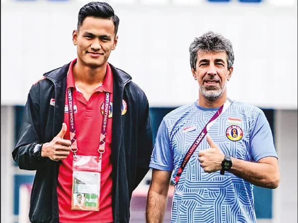 আজ আর্কাদাগকে হারাতে মরিয়া ব্রুজোঁর ইস্ট বেঙ্গল