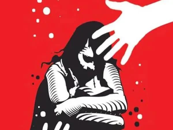 জিয়াগঞ্জে ষাটোর্ধ্ব বৃদ্ধাকে ধর্ষণের অভিযোগ উঠল ভাইপোর বিরুদ্ধে