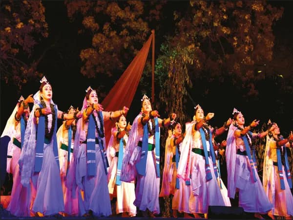 বিশ্বভারতীর বসন্ত উৎসবে প্রশংসিত হল বাল্মীকি প্রতিভার মঞ্চ উপস্থাপনা