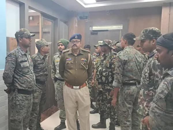 বিহারে পরপর দু’দিন হামলার শিকার পুলিস, এএসআইকে খুনের অভিযোগ গ্রামবাসীর বিরুদ্ধে!