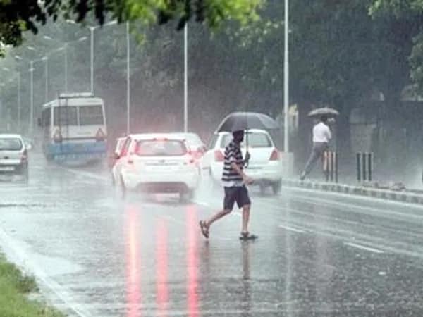 সোদপুর, বারুইপুর, সল্টলেকে শুরু বৃষ্টি