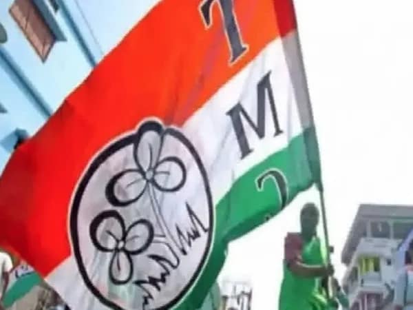 আজ পুরসভার সংসদীয় কমিটির বৈঠকে উঠতে পারে ডেপুটি মেয়রের উপর হামলার প্রসঙ্গ