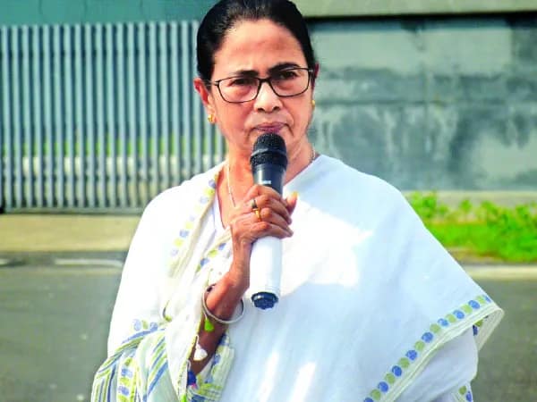সুনীতা উইলিয়ামসকে শুভেচ্ছা মুখ্যমন্ত্রী মমতা বন্দ্যোপাধ্যায়ের