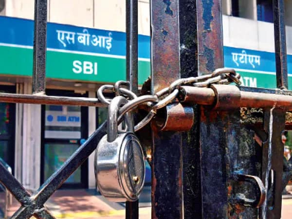 ২০ মে ধর্মঘটের দিন শামিল ব্যাঙ্ক কর্মীরাও