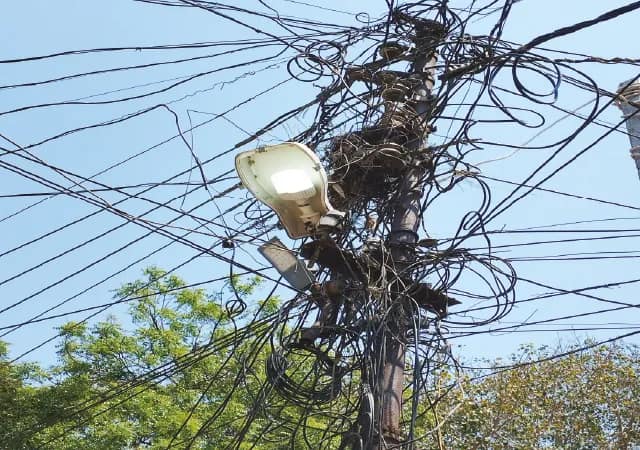 পথবাতি জ্বলেই না, রাতে অন্ধকারে ডুবে  থাকে মানবাজারের রাস্তা, ক্ষুব্ধ বাসিন্দারা