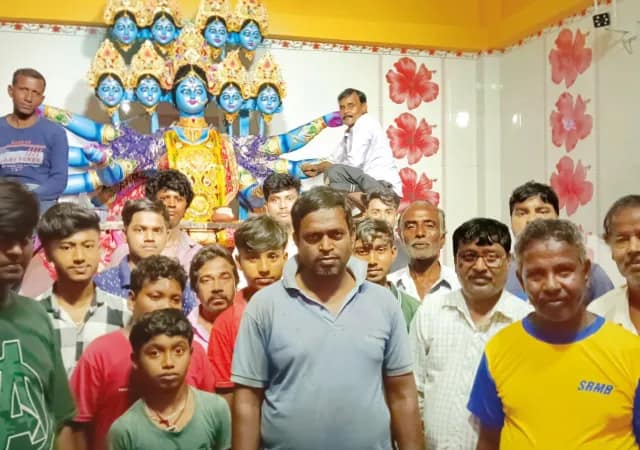 বড়বাড়ি গ্রামে মহাকালী পুজোর প্রস্তুতি তুঙ্গে