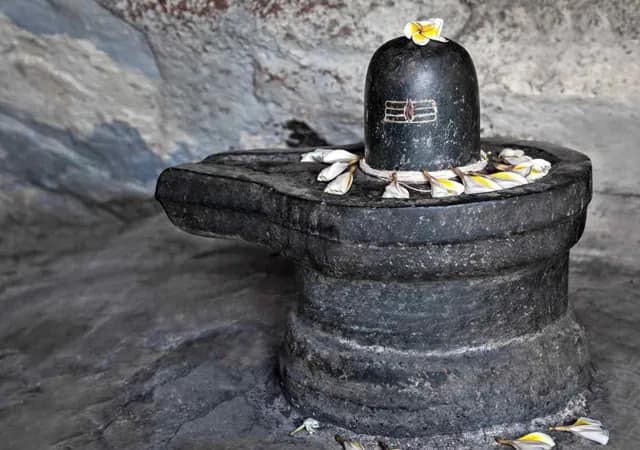 শিব মন্দিরে পুজো দেওয়ার অধিকার পেলেন তফসিলি সম্প্রদায়ের মানুষজন