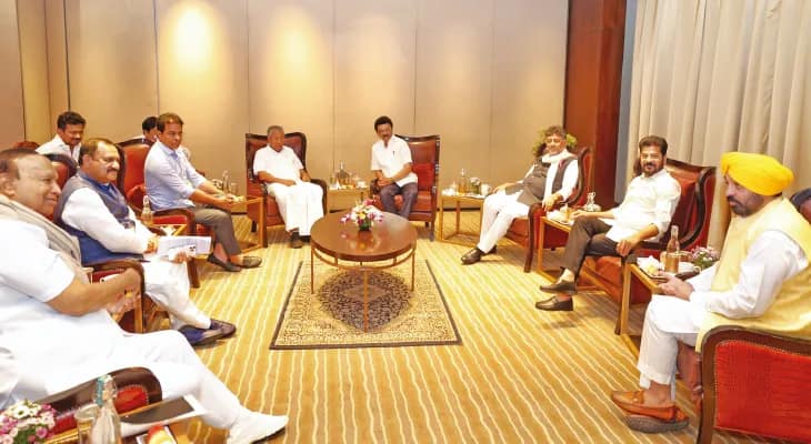 আরও ২৫ বছর, আসন পুনর্বিন্যাস স্থগিত রাখার দাবি বিরোধী-বৈঠকে