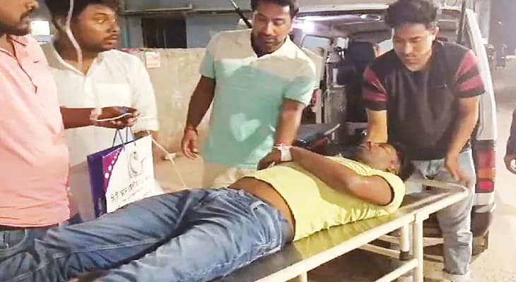 দুষ্কৃতী হামলায় গুরুতর আহত তৃণমূলের যুব সভাপতি সহ দুই