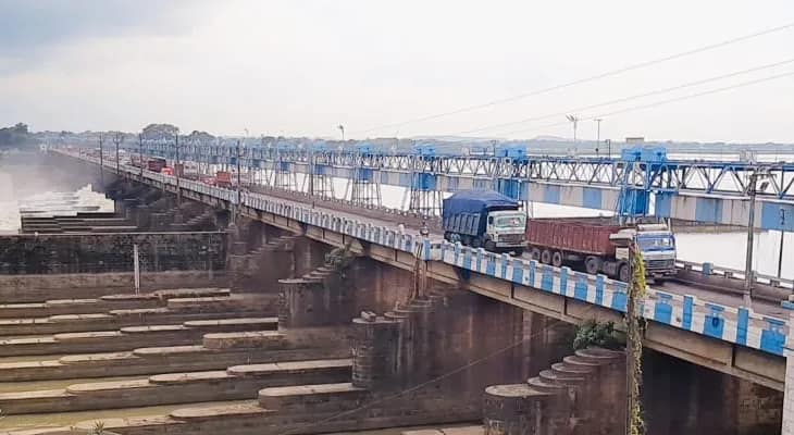 দুর্গাপুর ব্যারেজে চলবে মেরামতির কাজ, অন্য রাস্তা দিয়ে চলবে গাড়ি