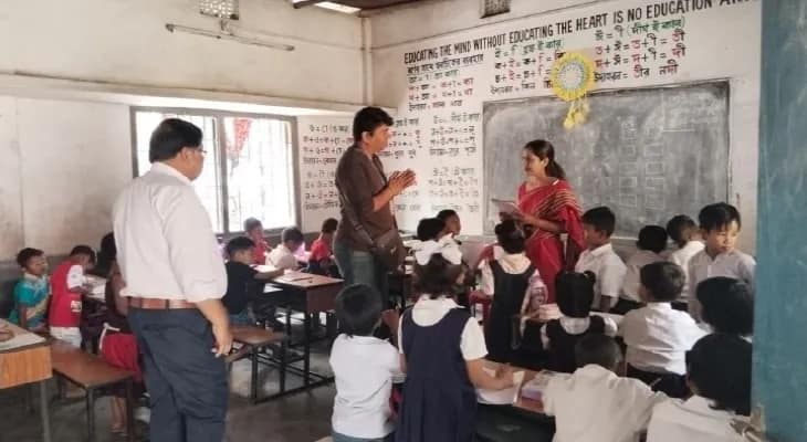 মাথাভাঙা-২ ব্লকের ৩টি প্রাইমারি স্কুল পরিদর্শনে কেন্দ্রীয় প্রতিনিধি দল