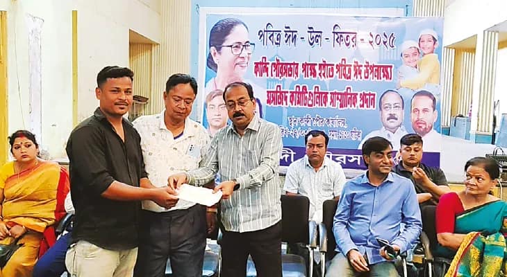 ঈদে এলাকা পরিষ্কার ও আলোকিত রাখার আহ্বান, ১৮টি মসজিদ কমিটিকে আর্থিক সাহায্য‌