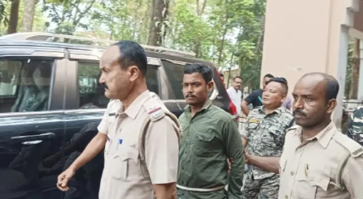পিসতুতো দাদাকে কুপিয়ে খুনের ঘটনায় ফাঁসির সাজা