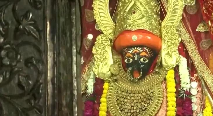 চৈত্র নবরাত্রি উপলক্ষ্যে ছত্তিশগড়ের রায়পুরে মহামায়া দেবীর মন্দিরে পুণ্যার্থীদের ভিড়