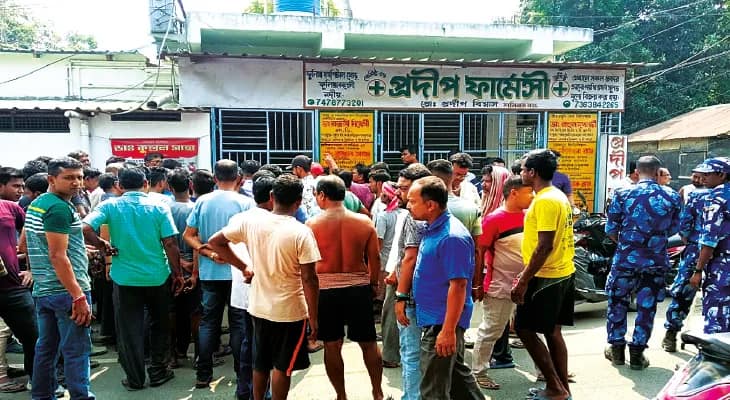চেম্বারে এনে মহিলাদের সঙ্গে সহবাস সরকারি চিকিৎসকের