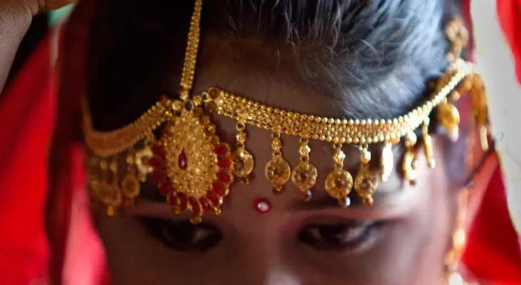 লুকিয়ে নাবালিকার বিয়ে দিলে কড়া পদক্ষেপ, বিবাহের সঙ্গে যুক্ত সকলের বিরুদ্ধে পকসো ধারায় মামলা করবে প্রশাসন