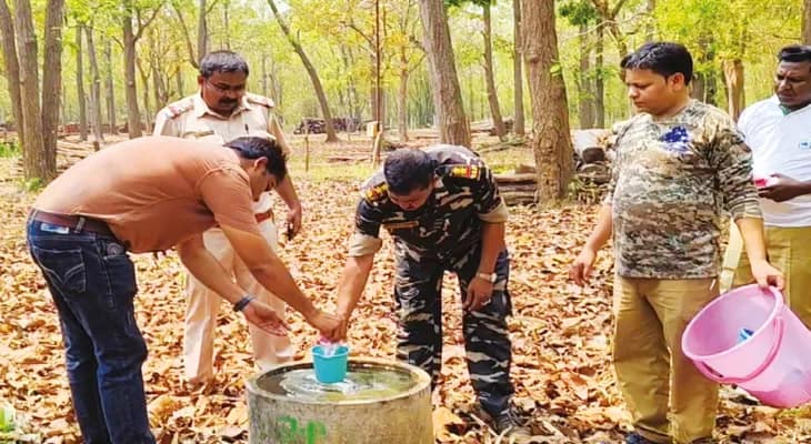 জয়পুরের জঙ্গলে শুকিয়েছে জলাশয়, পাঁচশো হরিণের প্রাণ বাঁচাতে বিশেষ ব্যবস্থা