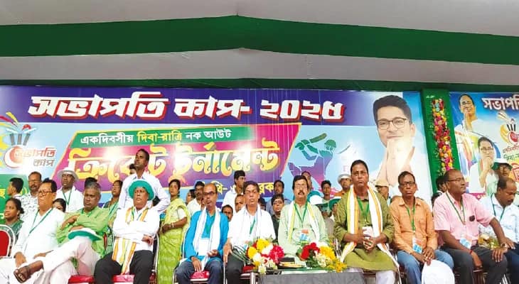 কাঁথিতে যুব সমাজকে মাঠমুখী করার বার্তা দিতে ‘ব্লক সভাপতি কাপ’ ক্রিকেট টুর্নামেন্ট