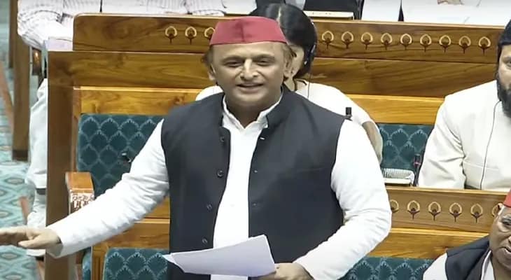 সরকার নিজের ব্যর্থতা লুকাতে ওয়াকফ বিল এনেছে: সপা সুপ্রিমো অখিলেশ যাদব