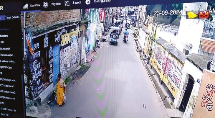 সিসি ক্যামেরায় মুড়েছে কান্দি, কমছে চুরি, ছিনতাই, ইভটিজিং