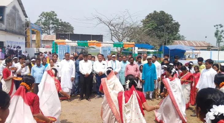 বড় মধুসূদন রূপেশ্বর রায় হাইস্কুল: শোভাযাত্রার মাধ্যমে শুরু রজতজয়ন্তী বর্ষের দু’দিনের অনুষ্ঠান