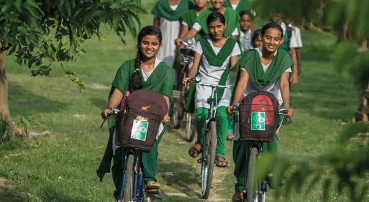 কন্যাশ্রীর জন্য পুনরায় আবেদনে অনীহা, ছাত্রীদের মধ্যে স্কুলছুট বৃদ্ধি নিয়ে জল্পনা
