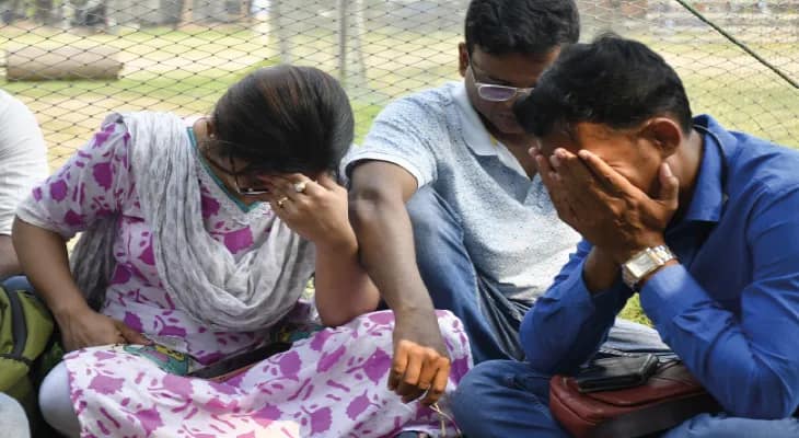 বেঁচে থেকে কী হবে! বিকাশকে দুষছেন চাকরিহারাদের একাংশ
