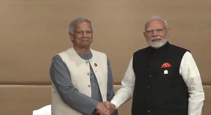 থাইল্যান্ডে বাংলাদেশের তত্ত্বাবধায়ক সরকারের প্রধান উপদেষ্টা মহম্মদ ইউনুসের সঙ্গে দেখা করলেন ভারতের প্রধানমন্ত্রী নরেন্দ্র মোদি