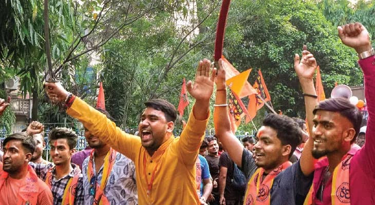 আনন্দের উৎসব নিয়ে কেন এত আতঙ্ক?
