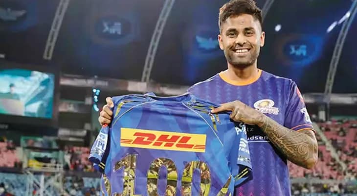 মুম্বই ইন্ডিয়ান্সের হয়ে ১০০তম ম্যাচ খেললেন সূর্য