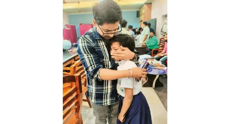 ফিজিক্সে পিএইচডি শিক্ষকও আতান্তরে
