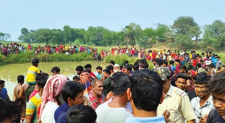 কুমির ধরে পুকুরেই বন্দি রাখলেন ভরতপুরের বাসিন্দারা, পরে উদ্ধার
