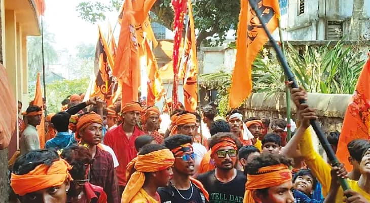 রামনবমীতে শক্তি প্রদর্শন বিজেপির, সম্প্রীতির মিছিল তৃণমূলের, নির্বিঘ্নেই পালিত জেলায়