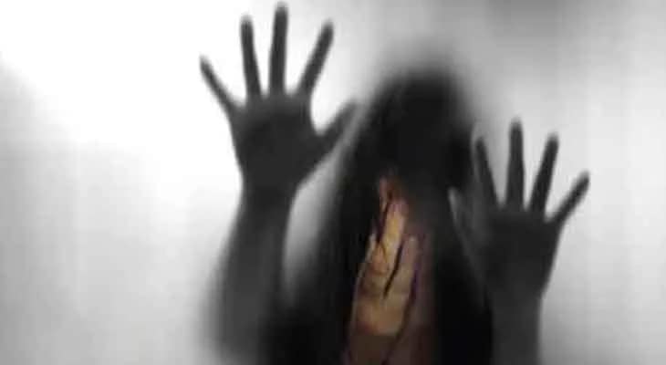 ব্ল্যাকমেল! পোর্টালে নালিশেই মুছে যাবে শিশুদের অশ্লীল ছবি