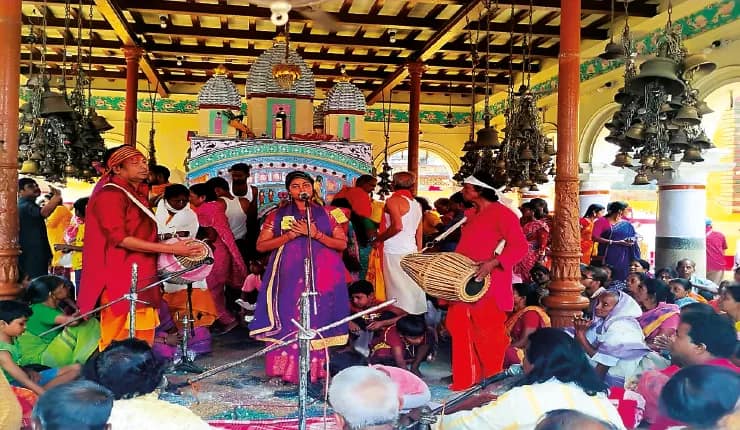 বিষ্ণুপুরে পাঁচ বছর পর খুলল ষাঁড়েশ্বর মন্দিরের মূল দরজা