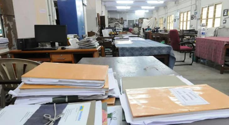 ২০২৬-এ রাজ্য সরকারি অফিসে  পুজোর ছুটি একদিন বাড়তে পারে
