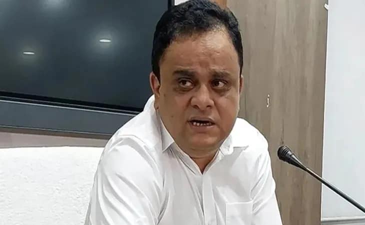 ‘চাকরিহারাদের বেতনের অধিকার আছে’, ঘোষণা ব্রাত্যর, আজ বৈঠক বিকাশ ভবনে