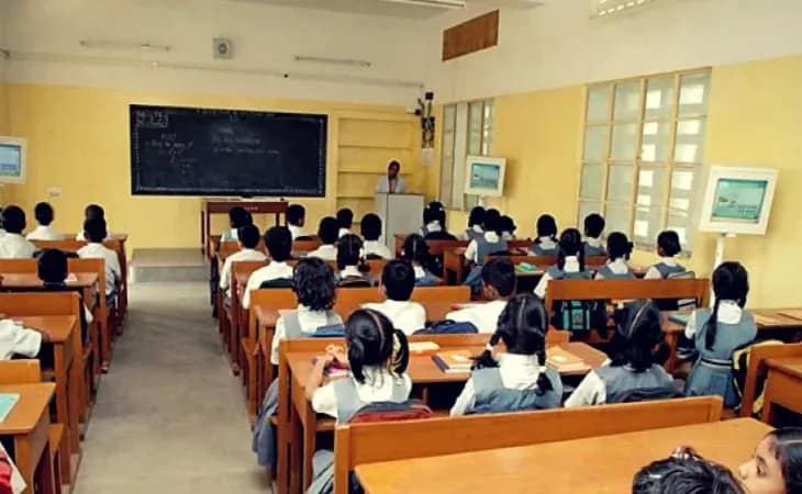 প্রাইমারিতে পড়াতে গেলে ৬ মাসের ব্রিজ কোর্স আবশ্যিক, কেন্দ্রের নিশানায় ১০ হাজার শিক্ষক