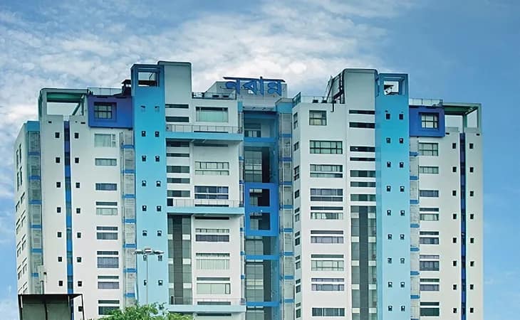 রাজ্যের প্রাক্তন মন্ত্রী আব্দুর রেজ্জাক মোল্লার প্রয়াণে আজ, শুক্রবার অর্ধদিবস ছুটির ঘোষণা করল নবান্ন